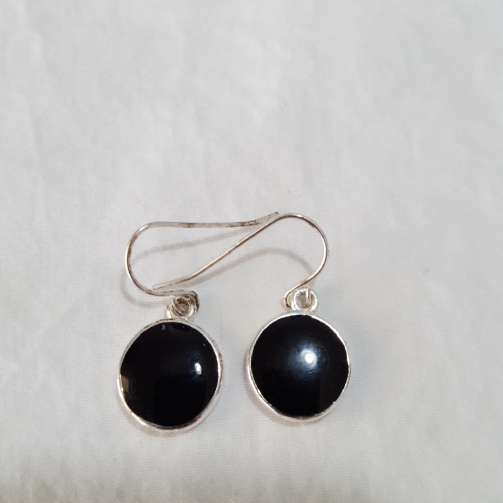 Earrings Round Black - Picture 5 of 5